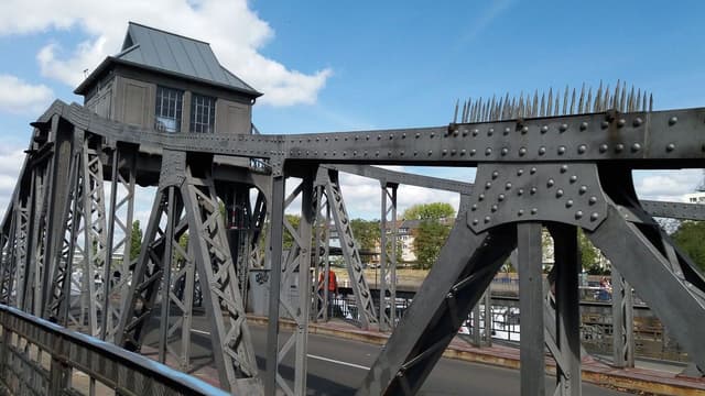 Drehbrücke im Deutzer Hafen