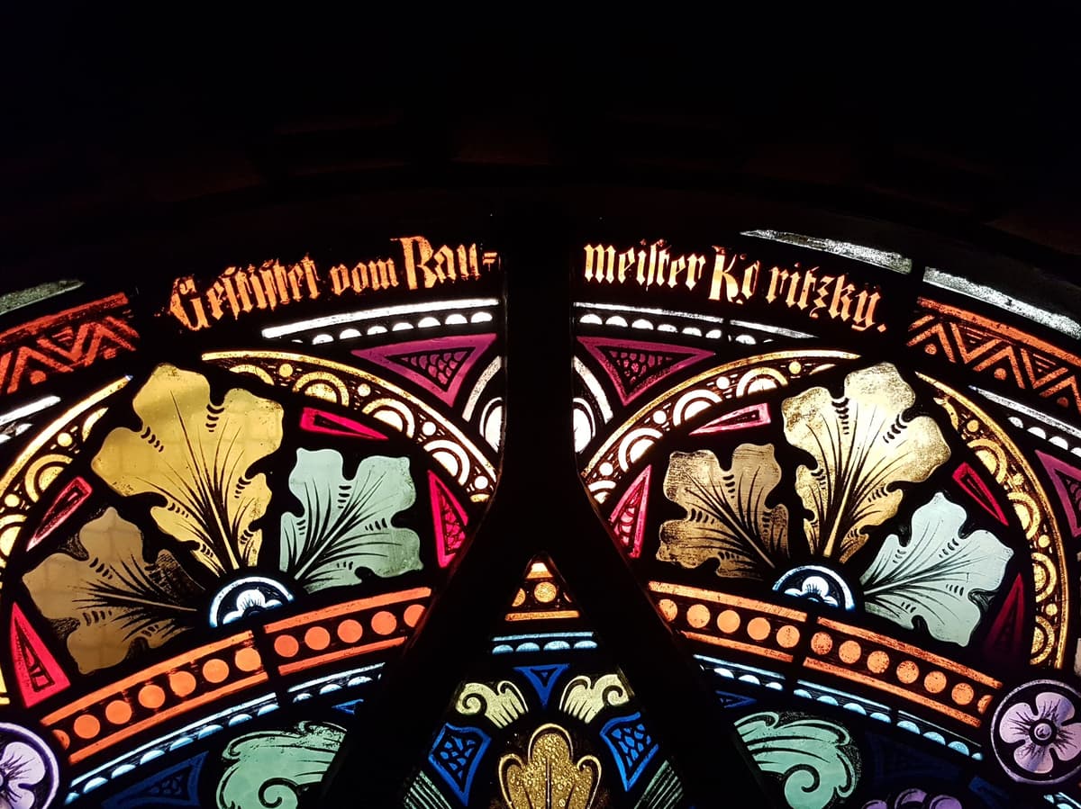 Farbige Fenstergestaltung