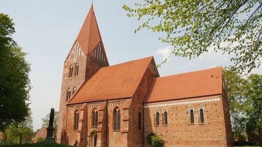 St. Marien Klütz außen