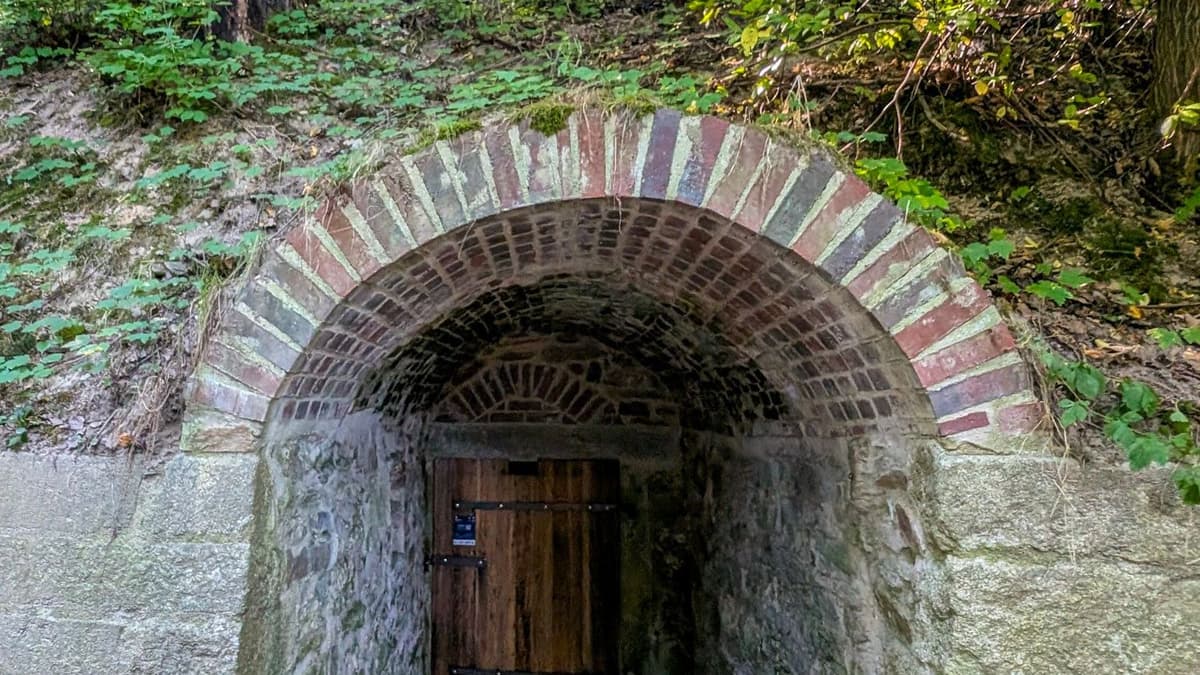 Eingang Katharinenberg-Keller