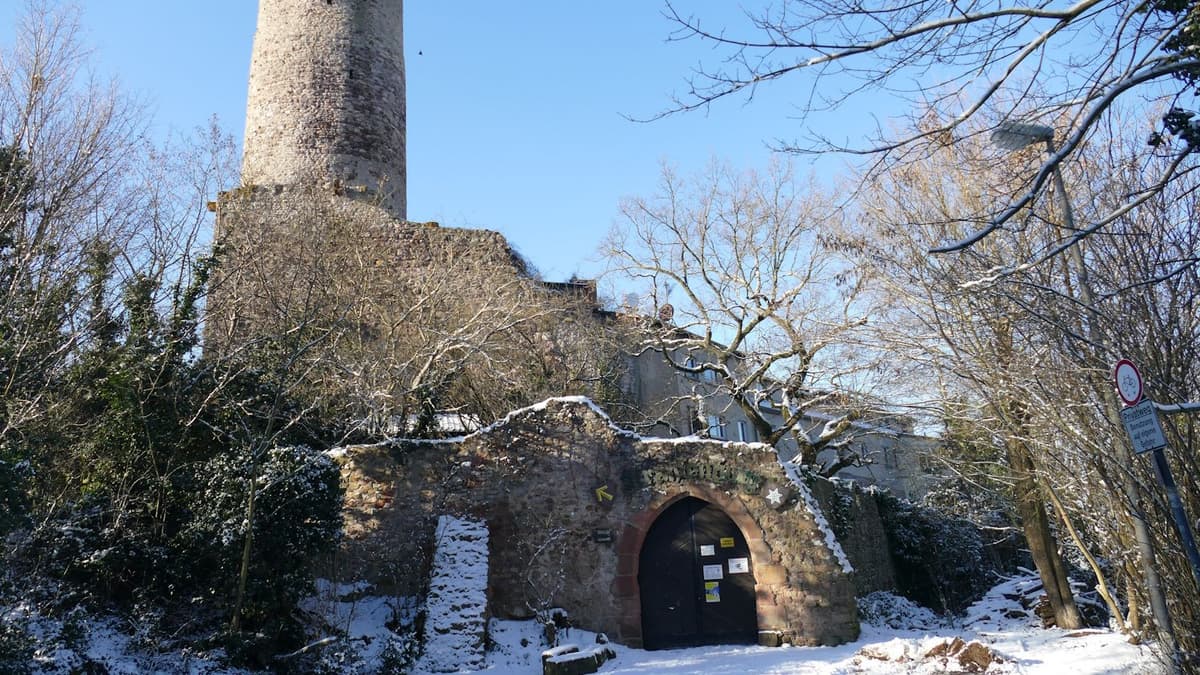 Burgtor der Strahlenburg