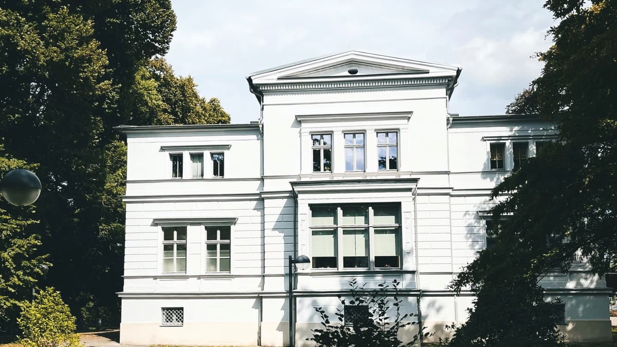 Villa von vorne