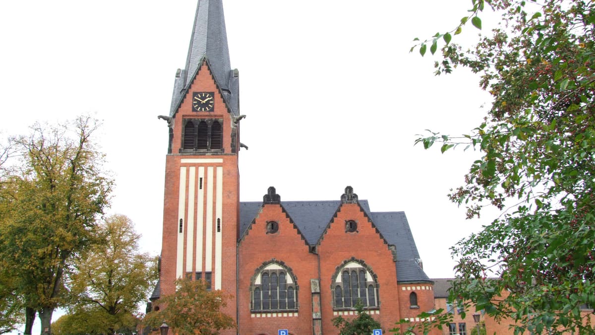 Erlöserkirche - Außenansicht