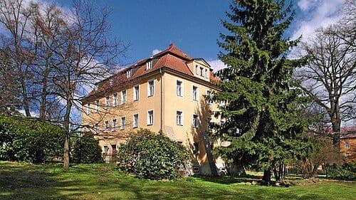 Pius-Park mit Pius-Haus