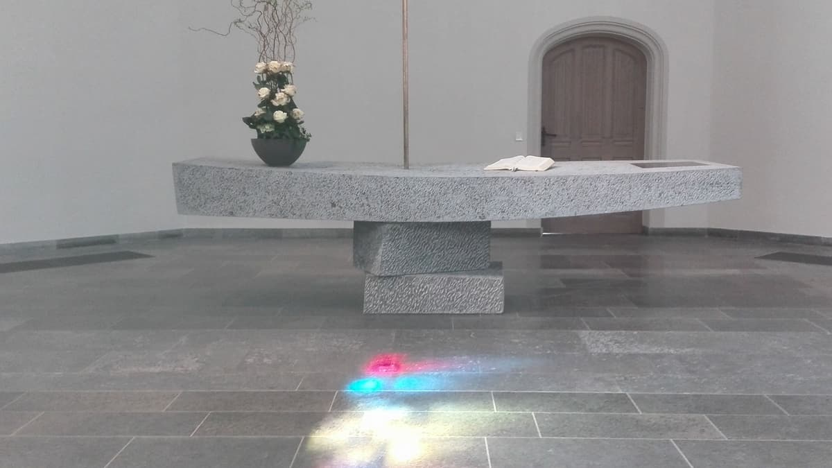 Johanneskirche Gießen - Altarumgestaltung von G. Hüter