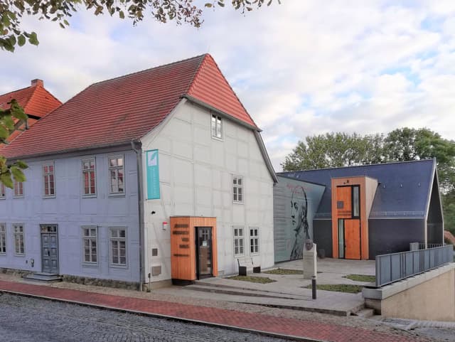 Johann-Heinrich-Voß-Literaturhaus