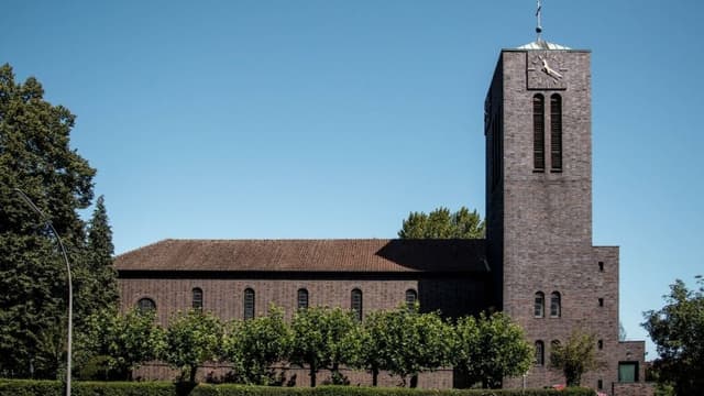 Marienkirche / Maria – Königin des Friedens