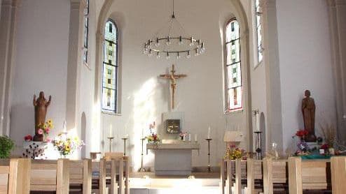 Innenraum mit Altar