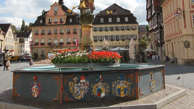 Bürgerstiftung Schwäbisch Gmünd am historischen Marienbrunnen