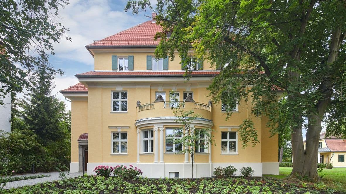Jugendstilvilla Straßenansicht