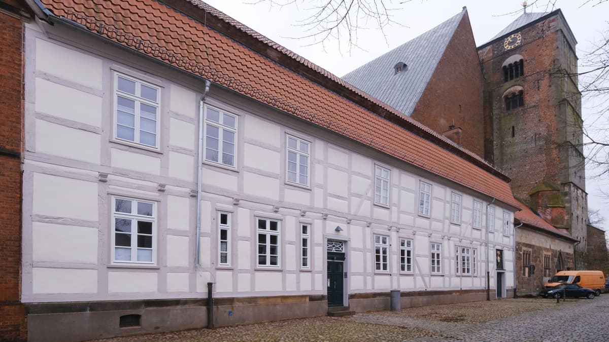 Das historische Schulgebäude Domstraße 1