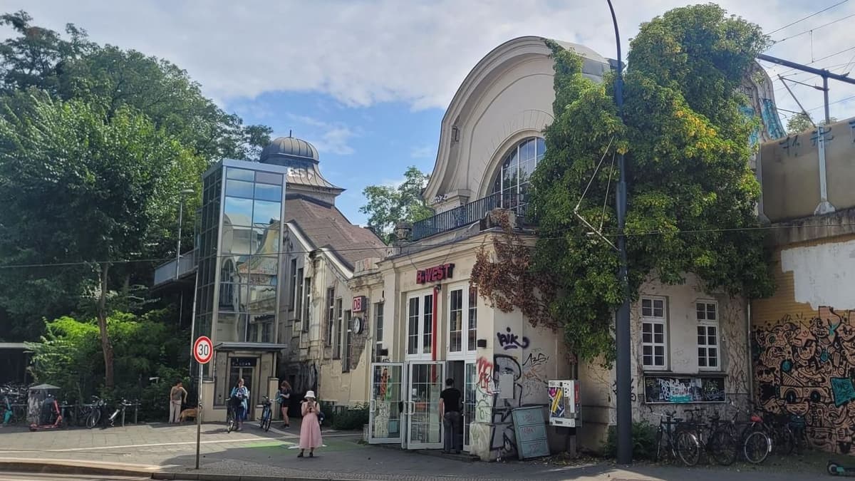 Bahnhof Charlottenhof Potsdam