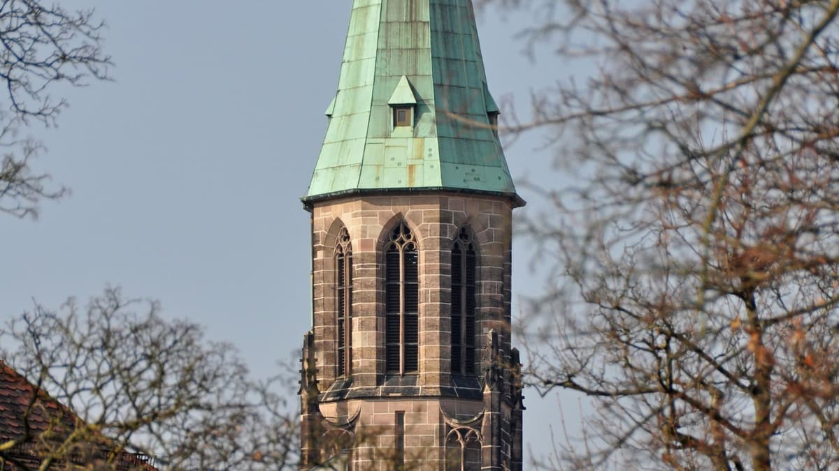 Turm St. Peterskirche Nürnberg