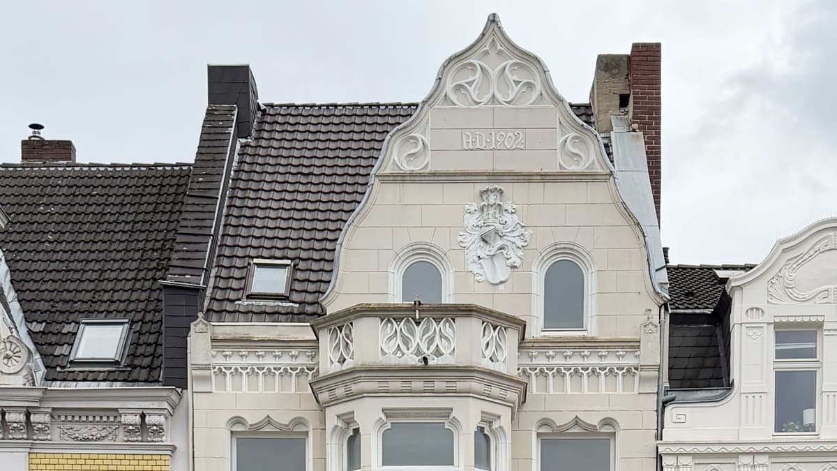 Strassenfassade