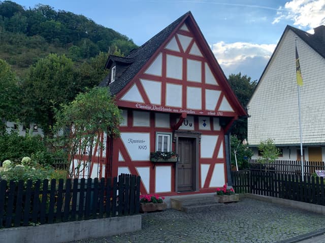 Heimatstube Sechshelden – ehemalige Dorfschmiede