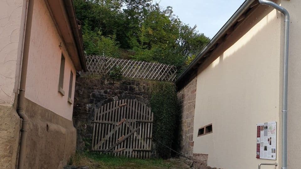 Zugang zum Bierkeller