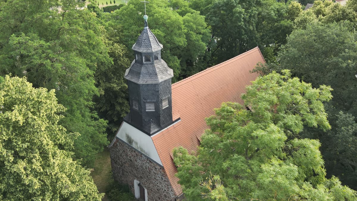 Luftbild Wehrkirche Holzweißig