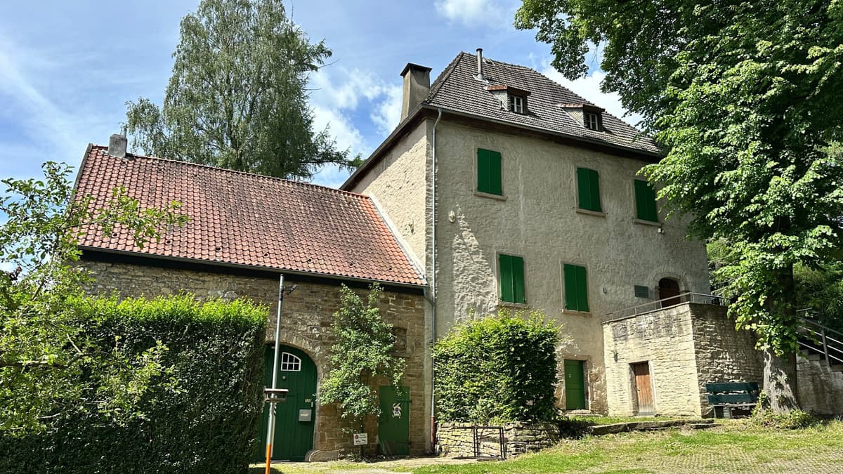 Haus Husen wurde erstmals 1259 urkundlich erwähnt