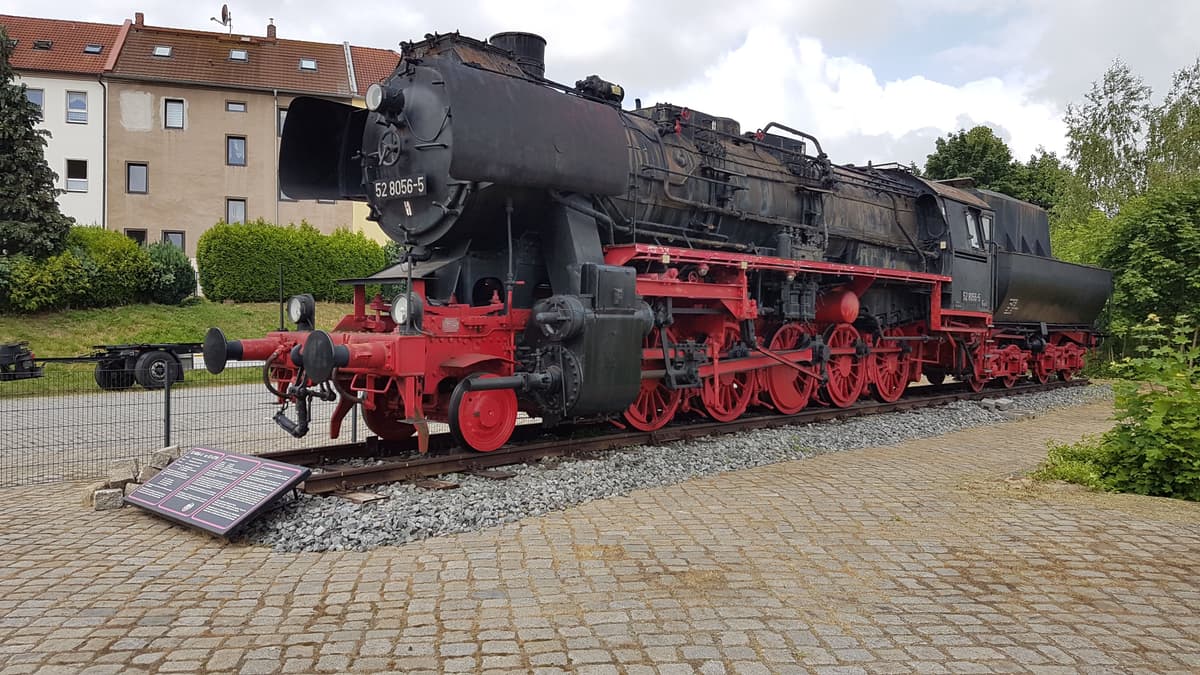 52 8056