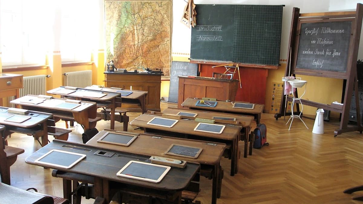 Altes Schulzimmer im Murgtal-Museum