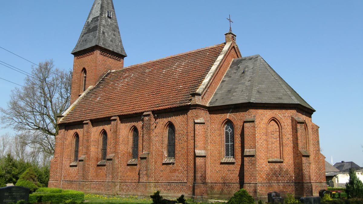 Dorfkirche Lutheran außen